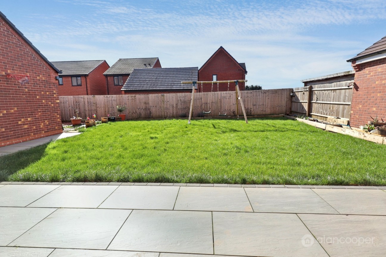 Windrower Close, Nuneaton, CV11 7AB