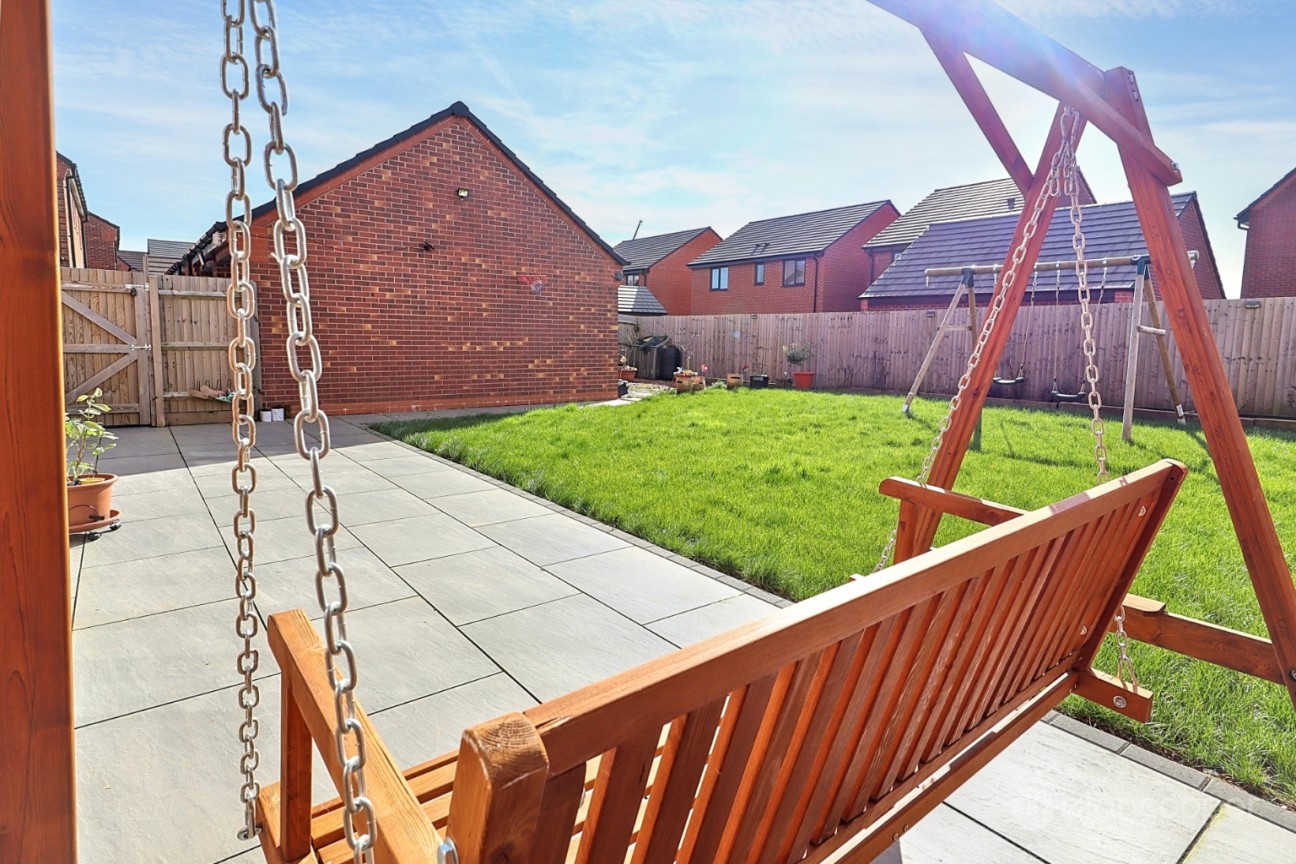 Windrower Close, Nuneaton, CV11 7AB