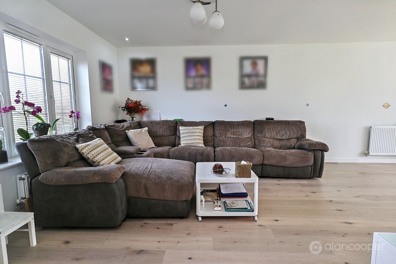 Windrower Close, Nuneaton, CV11 7AB