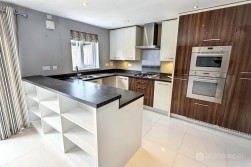 Sheelin Crescent, Eliot's View, Nuneaton, CV10 0HZ