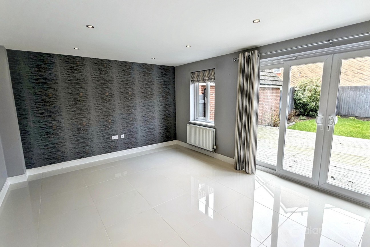 Sheelin Crescent, Eliot's View, Nuneaton, CV10 0HZ