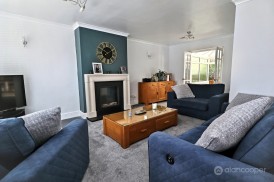 Kingsley Crescent, Bulkington, CV12 9PS