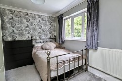 Kingsley Crescent, Bulkington, CV12 9PS