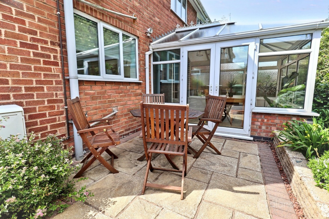 Kingsley Crescent, Bulkington, CV12 9PS