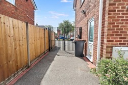 Kingsley Crescent, Bulkington, CV12 9PS
