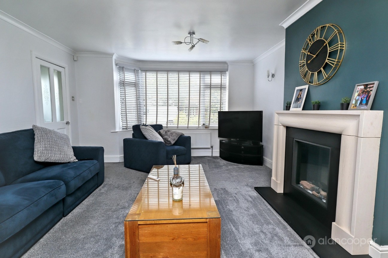 Kingsley Crescent, Bulkington, CV12 9PS