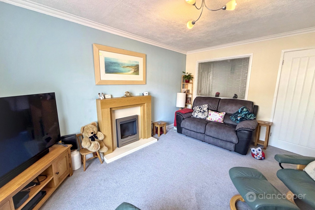 Hoarestone Avenue, Whitestone, Nuneaton, CV11 4TH