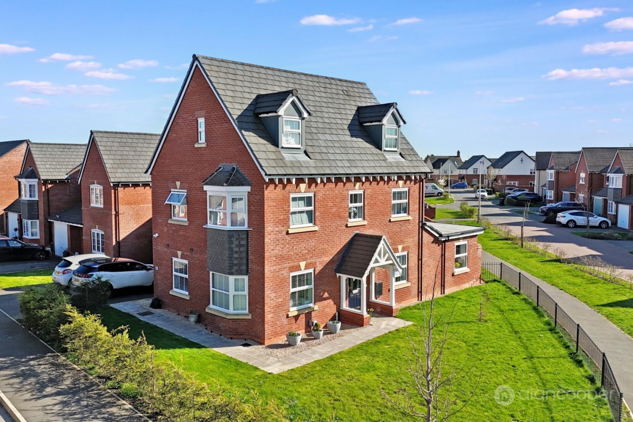 Millington Drive, Royal Park, Nuneaton, CV11 6WS