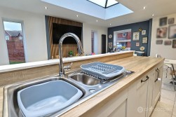 Millington Drive, Royal Park, Nuneaton, CV11 6WS