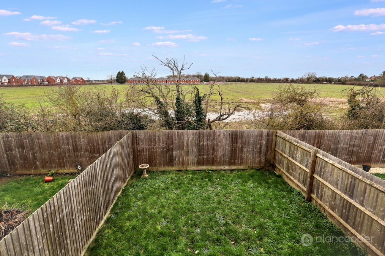 Russett Avenue, Nuneaton, Warwickshire, CV11 6YW