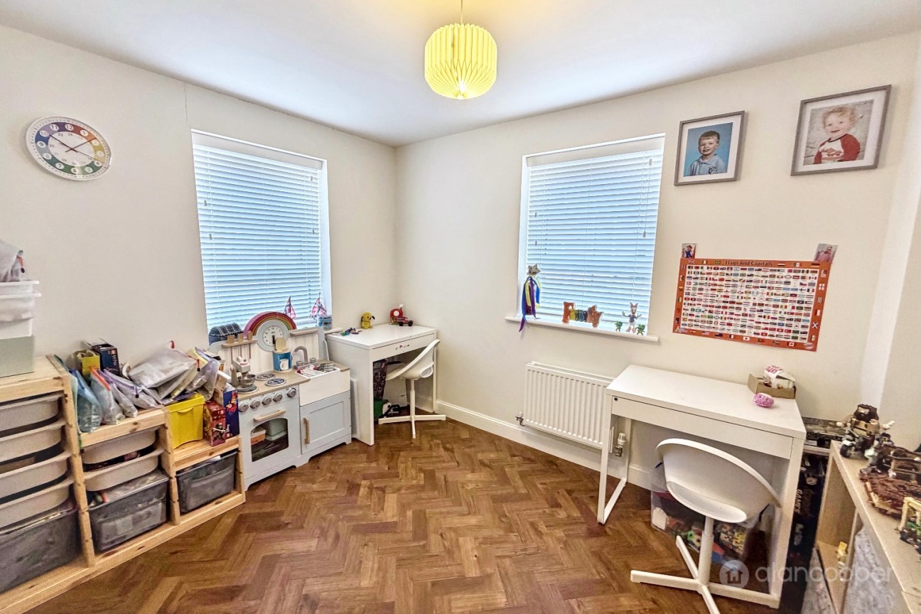 Lambs Down Lane, Nuneaton, CV11 6BU