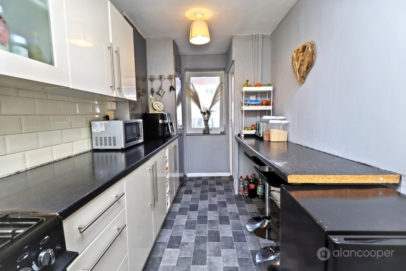 Sycamore Road, Nuneaton, CV10 9DS