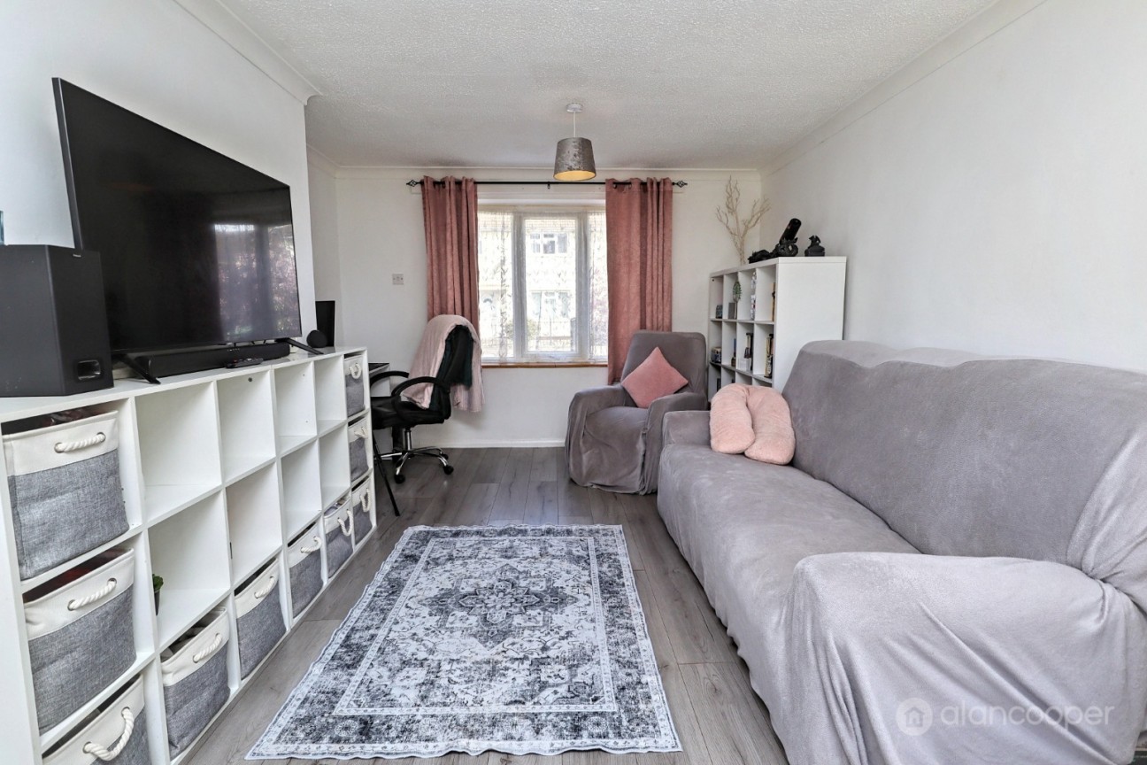 Sycamore Road, Nuneaton, CV10 9DS