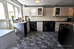 Sycamore Road, Nuneaton, CV10 9DS