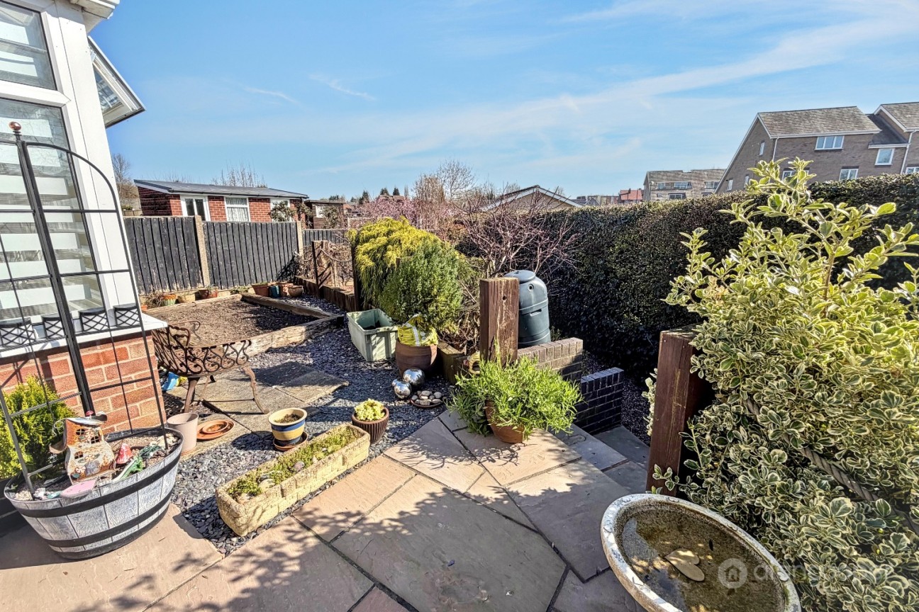 The Lynch, Attleborough, Nuneaton, CV11 4LQ