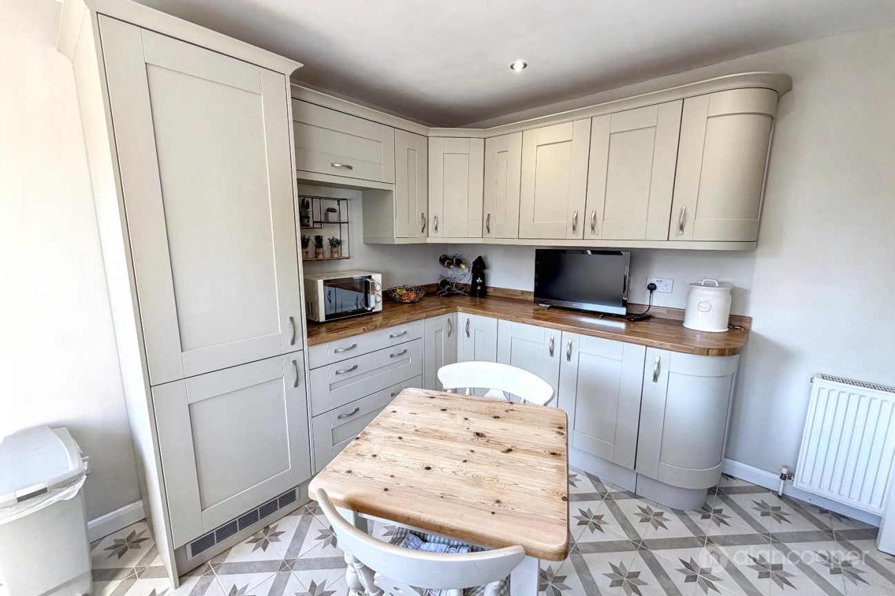 The Lynch, Attleborough, Nuneaton, CV11 4LQ