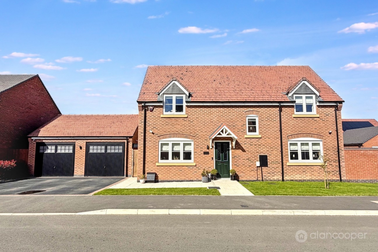 Silkie Close, Lockley Gardens, Nuneaton, CV11 6YF