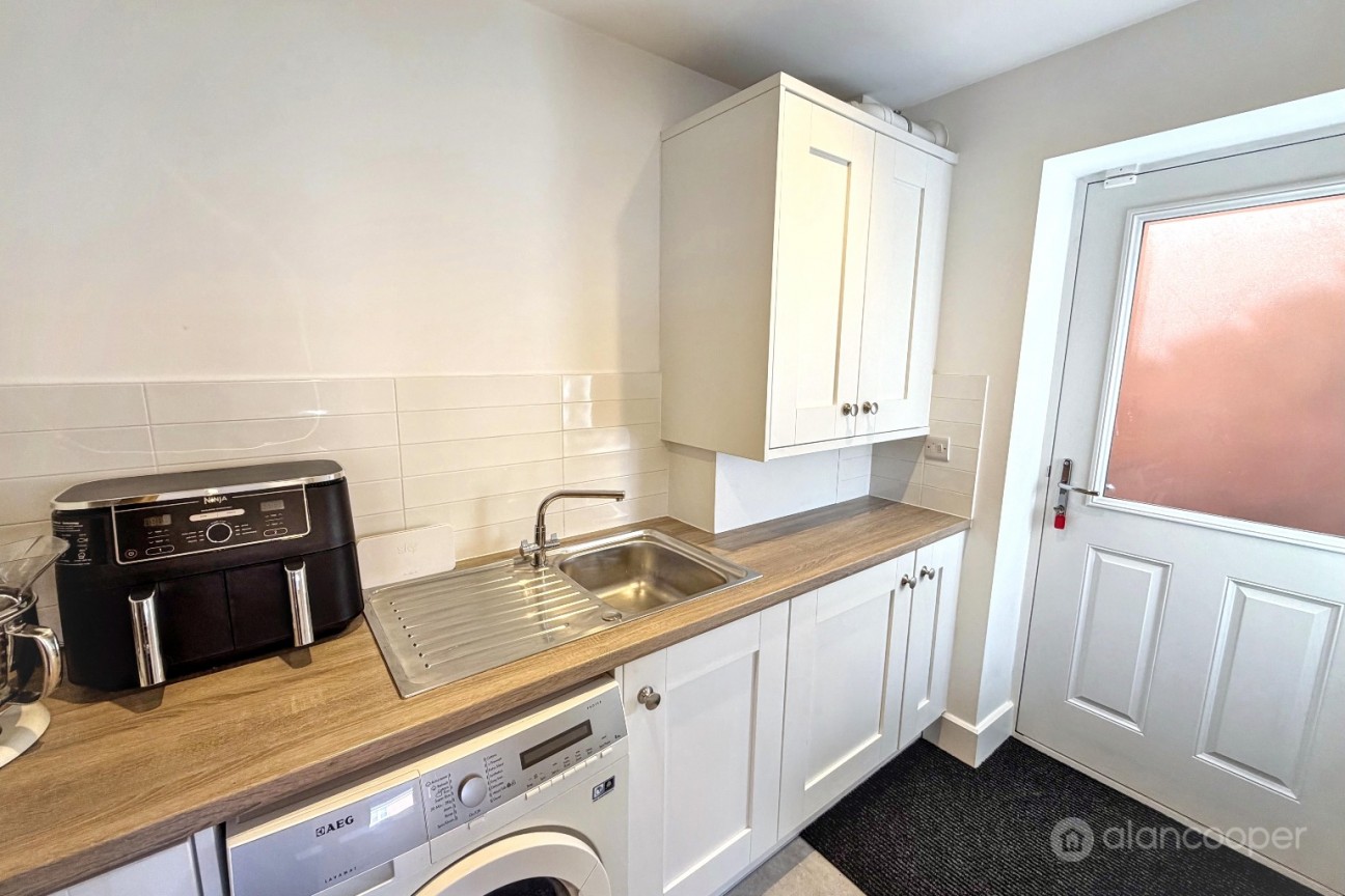 Silkie Close, Lockley Gardens, Nuneaton, CV11 6YF
