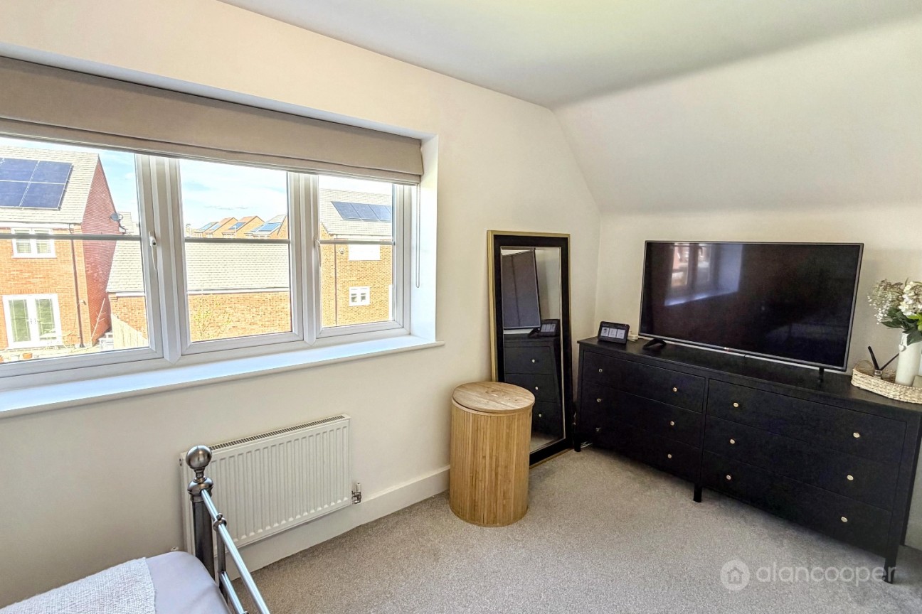 Silkie Close, Lockley Gardens, Nuneaton, CV11 6YF