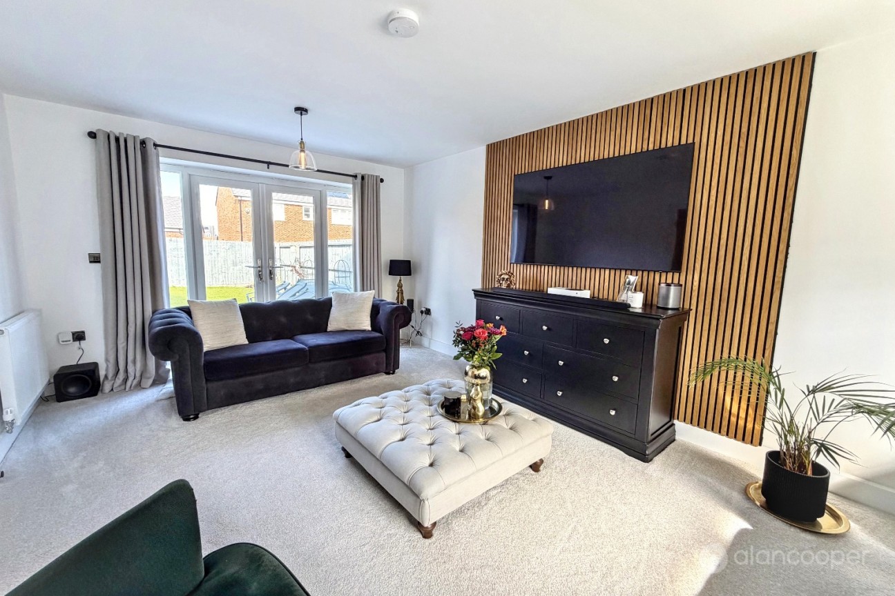 Silkie Close, Lockley Gardens, Nuneaton, CV11 6YF