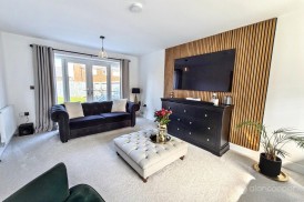 Silkie Close, Lockley Gardens, Nuneaton, CV11 6YF