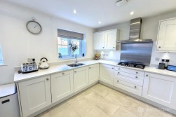 Silkie Close, Lockley Gardens, Nuneaton, CV11 6YF