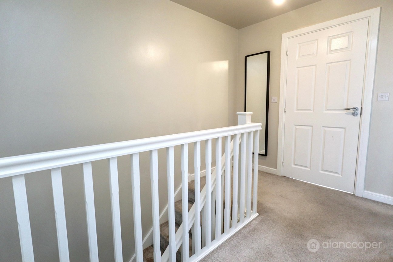 St. Oggs Way, Nuneaton, Warwickshire, CV11 6XQ