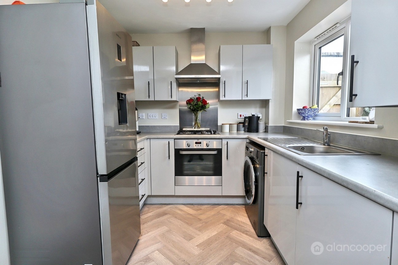 St. Oggs Way, Nuneaton, Warwickshire, CV11 6XQ