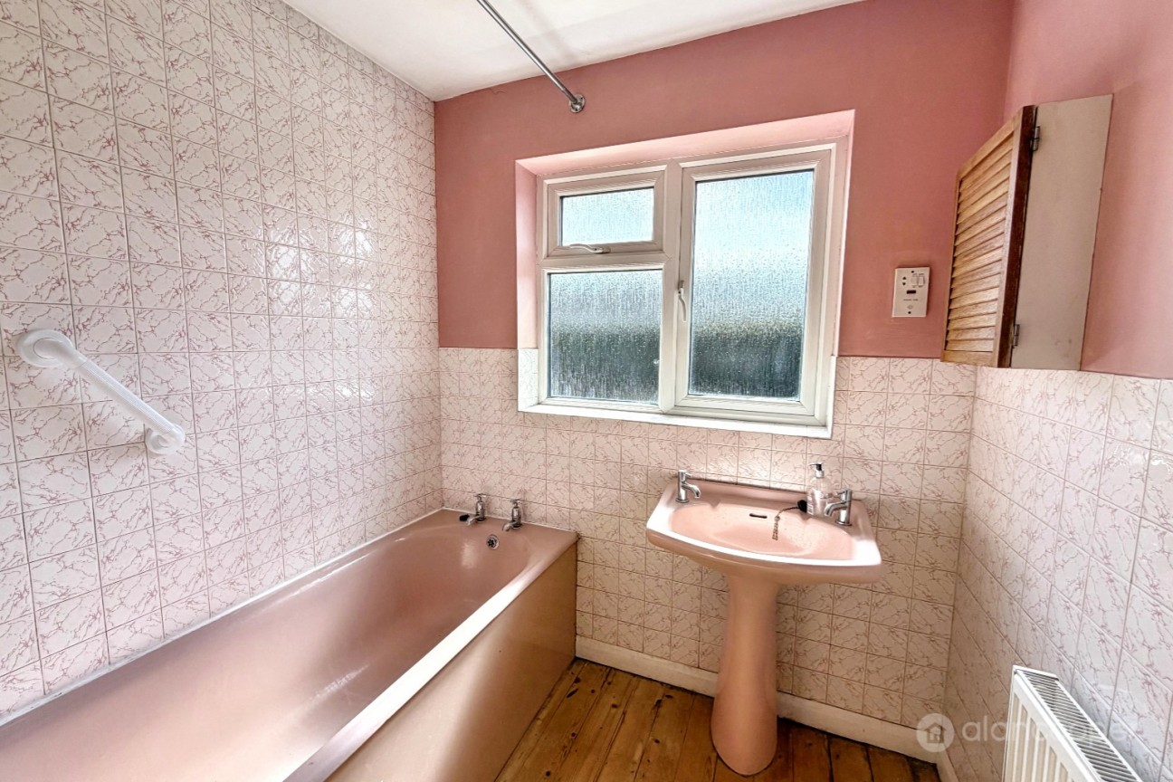 Oberon Close, Whitestone, Nuneaton, CV11 6NT