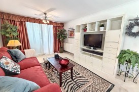 Faultlands Close, Whitestone, Nuneaton, CV11 4SL