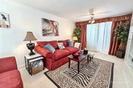 Faultlands Close, Whitestone, Nuneaton, CV11 4SL