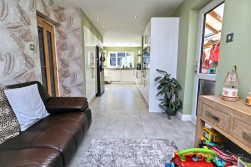 Chalfont Close, Bedworth, CV12 8PB