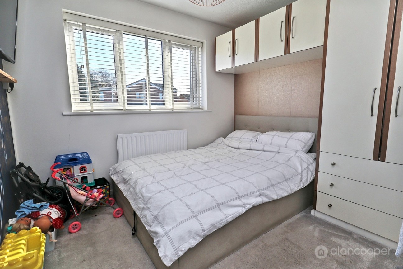 Chalfont Close, Bedworth, CV12 8PB