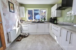 Chalfont Close, Bedworth, CV12 8PB