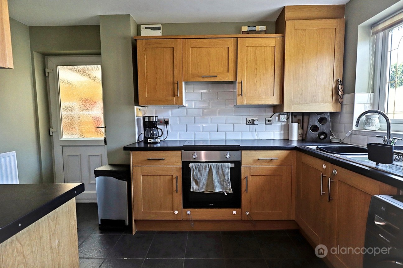 Beverley Avenue, Stockingford, Nuneaton, CV10 9QG