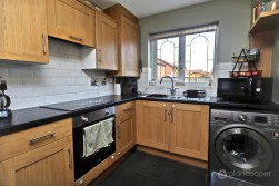 Beverley Avenue, Stockingford, Nuneaton, CV10 9QG