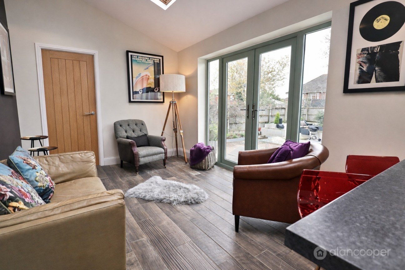 Milby Drive, St Nicolas Park, Nuneaton, CV11 6JS