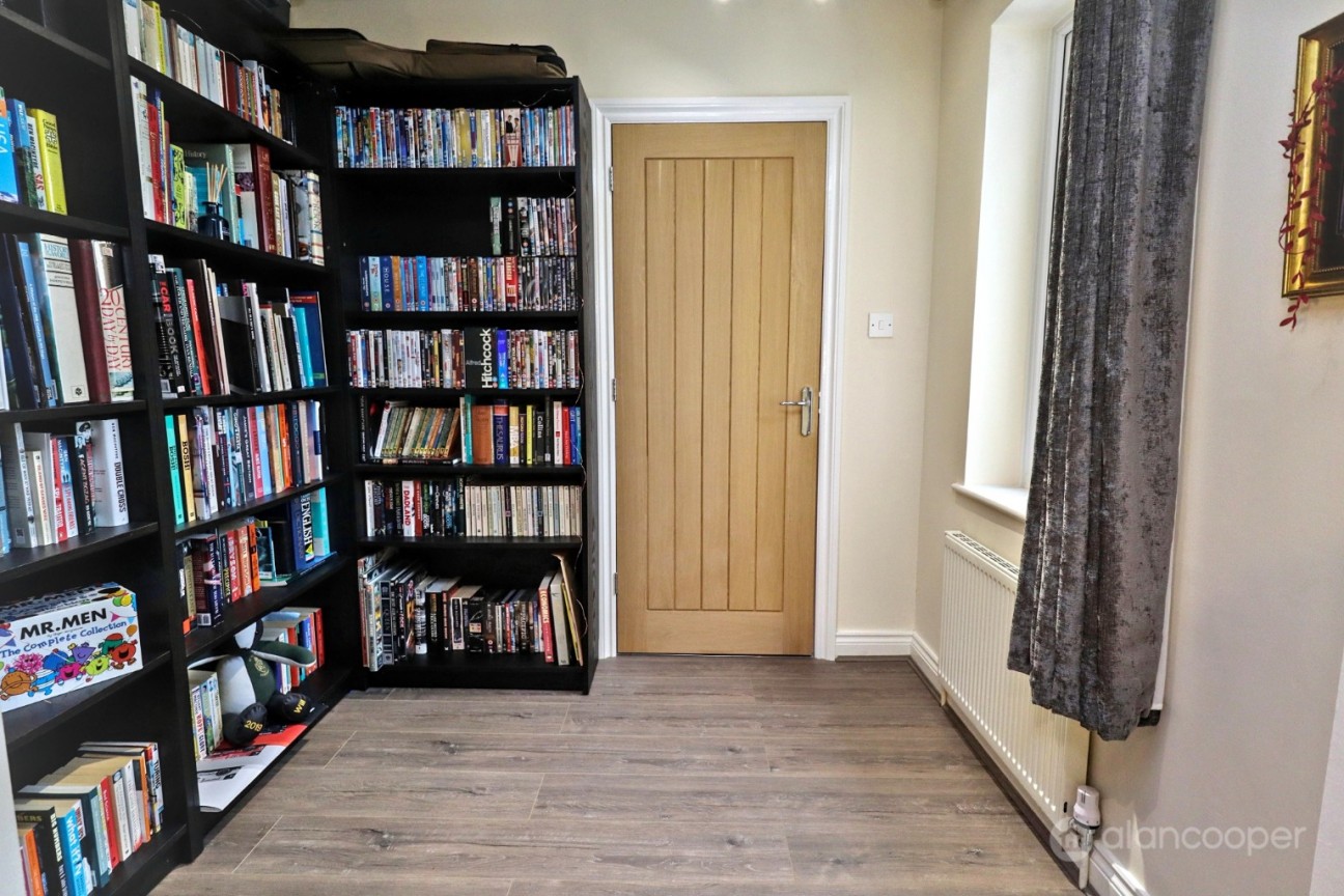 Milby Drive, St Nicolas Park, Nuneaton, CV11 6JS