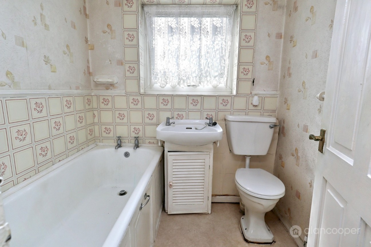 Barbridge Road, Bulkington, Bedworth, CV12 9PF