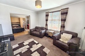 Wolvey Road, Bulkington, CV12 9JT