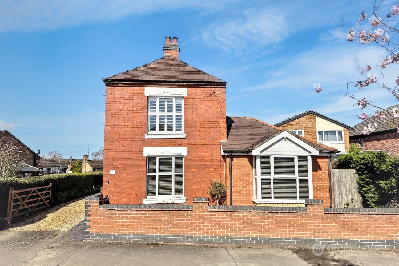 Wolvey Road, Bulkington, CV12 9JT