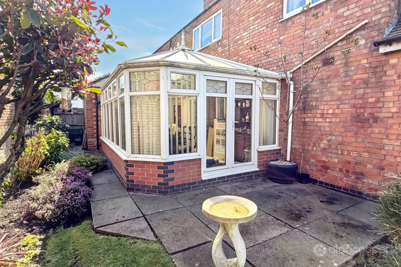 Wolvey Road, Bulkington, CV12 9JT