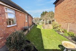 Wolvey Road, Bulkington, CV12 9JT