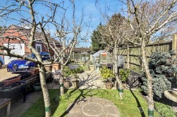 Wolvey Road, Bulkington, CV12 9JT
