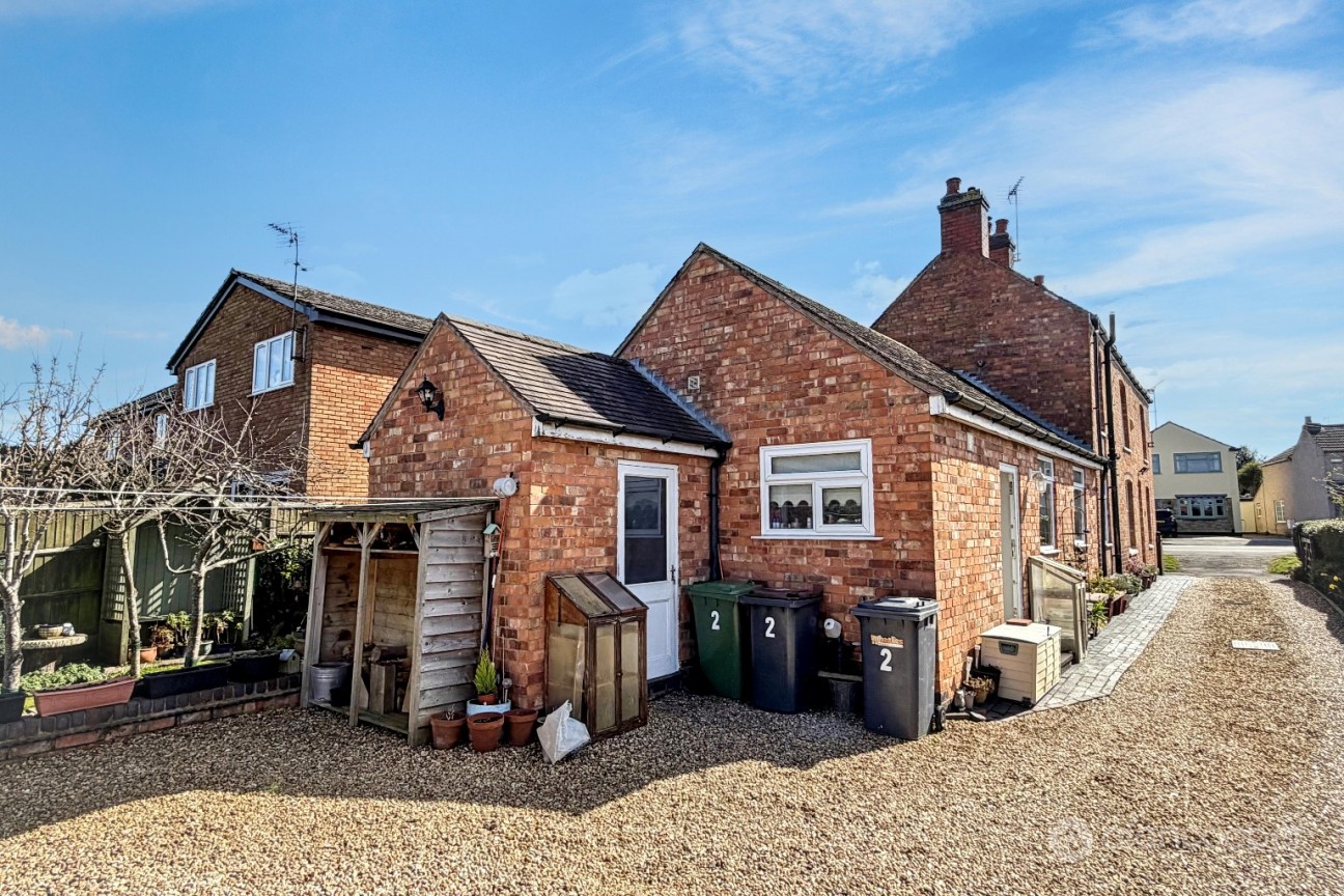 Wolvey Road, Bulkington, CV12 9JT