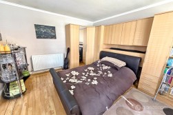 Wolvey Road, Bulkington, CV12 9JT