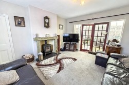Wolvey Road, Bulkington, CV12 9JT