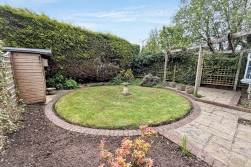Pallett Drive, St Nicolas Park, Nuneaton, CV11 6JA