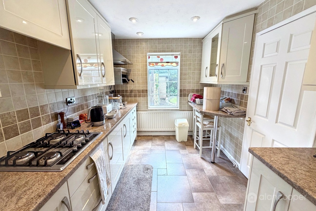 Pallett Drive, St Nicolas Park, Nuneaton, CV11 6JA