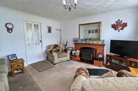 Acacia Crescent, Bedworth, CV12 9BZ